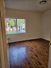 1408 N Willowbrook Ave, Unit 1408 in Compton, CA - Building Photo - Building Photo