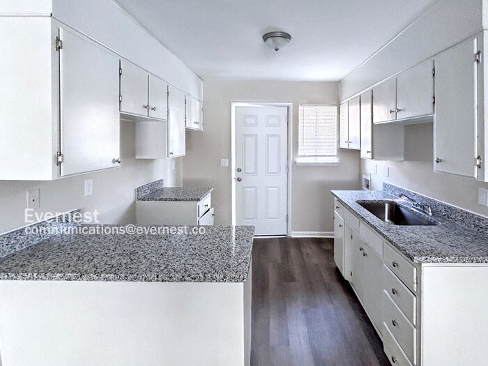 7740 Rugby Ave in Birmingham, AL - Building Photo