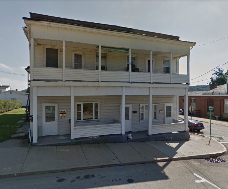 300 Broad Ave in North Belle Vernon, PA - Building Photo