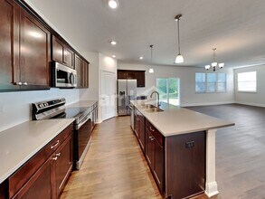8067 Hula Popper St in Pickerington, OH - Building Photo - Building Photo