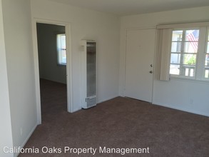 209 Lang St in Ventura, CA - Building Photo - Building Photo