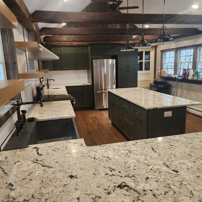 88 Baker Ln in East Haddam, CT - Building Photo - Building Photo