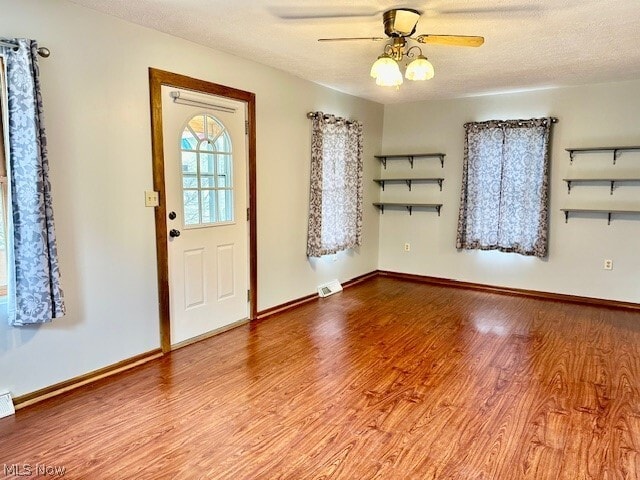 1059 Jean Ave in Akron, OH - Foto de edificio - Building Photo