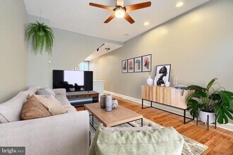 131 N Patterson Park Ave in Baltimore, MD - Building Photo - Building Photo