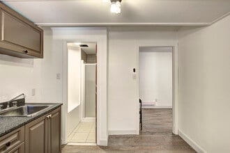 5651 Boul Henri-Bourassa E in Montréal, QC - Building Photo - Building Photo