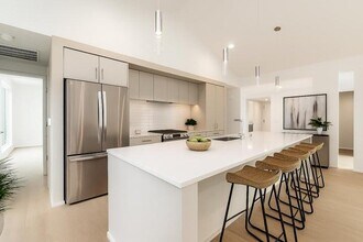 1185 Harmony Ct in Grafton, WI - Building Photo - Building Photo