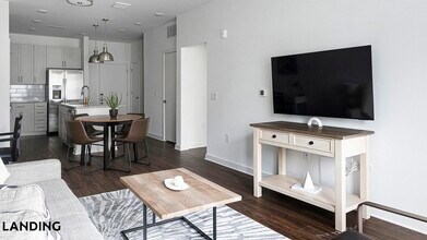 2110 Birkhall St, Unit 2130-105 in Raleigh, NC - Foto de edificio - Building Photo