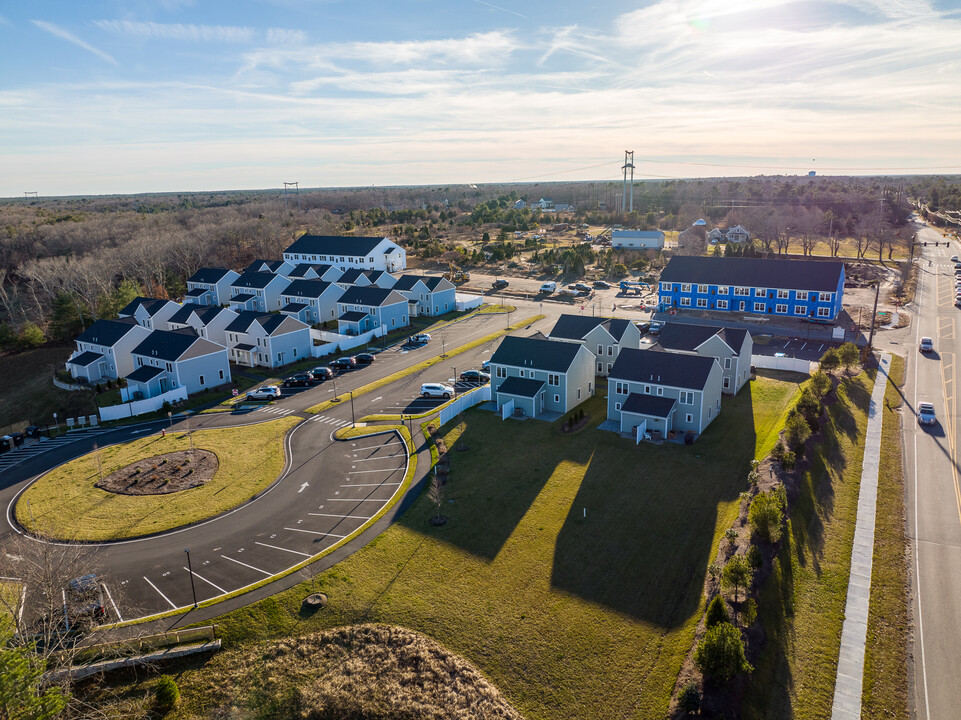 Carver Landing in Plymouth, MA - Building Photo