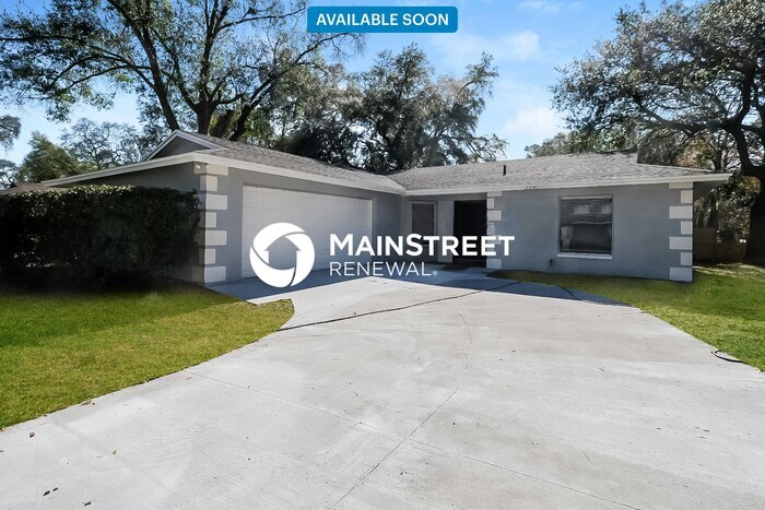 2301 Willow Branch Ave in Lutz, FL - Building Photo