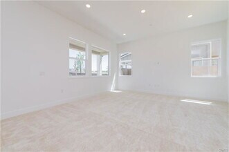 108 Billings in Irvine, CA - Building Photo - Building Photo