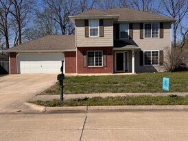 707 Boulder Dr in Columbia, MO - Building Photo