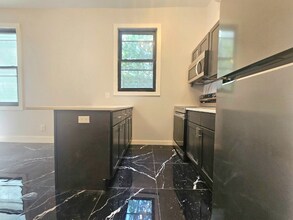 226 Roseville Ave in Newark, NJ - Building Photo - Building Photo