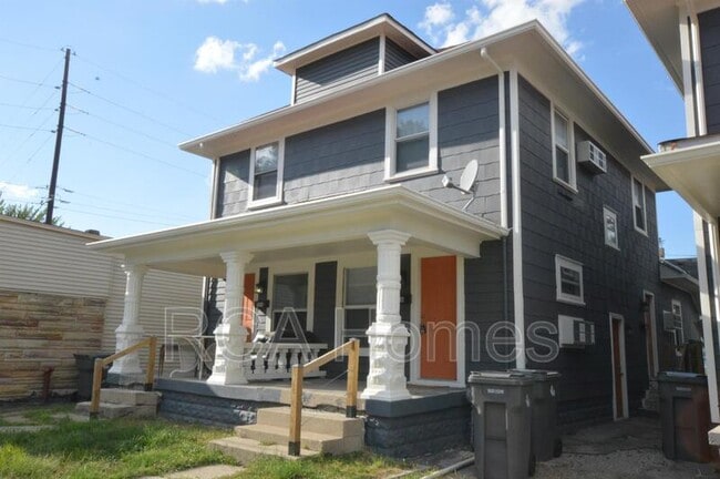 property at 1 E Raymond St