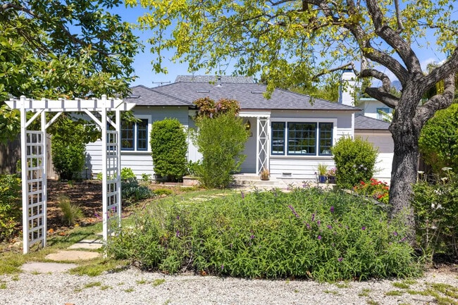 property at 1127 Vallecito Rd