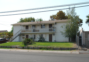 1818 Silica Ave in Sacramento, CA - Building Photo - Building Photo