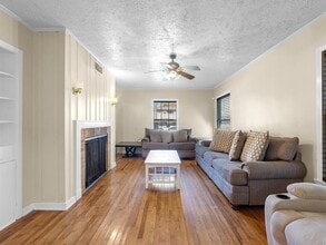 2406 Charleston St in Houston, TX - Foto de edificio - Building Photo