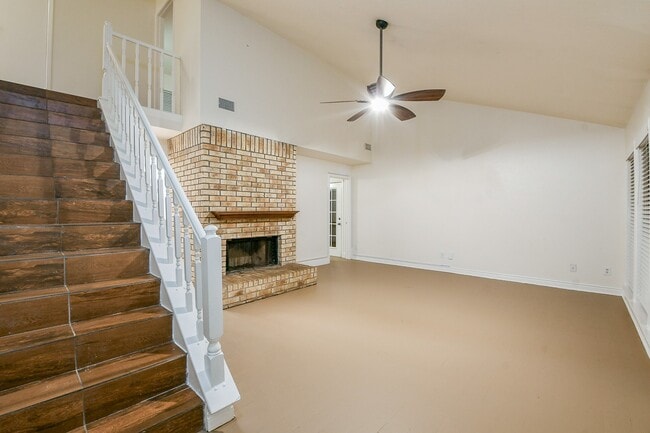 property at 26 Yewleaf Rd