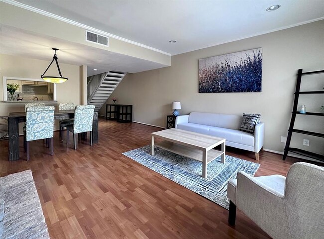 2228 S Piney Point Rd in Houston, TX - Building Photo - Building Photo