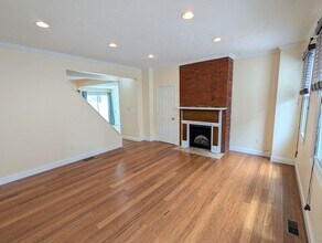 2013 Larkins Wy in Pittsburgh, PA - Building Photo - Building Photo