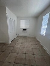 1563 SW 2nd St in Miami, FL - Building Photo - Building Photo