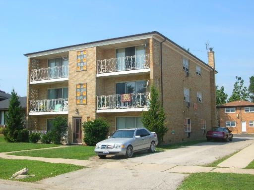 9516 S Kolin Ave in Oak Lawn, IL - Building Photo