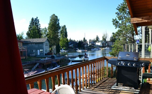 512 Christie Dr in South Lake Tahoe, CA - Building Photo - Building Photo