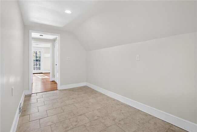 613 Pelham Rd NE in Atlanta, GA - Building Photo - Building Photo