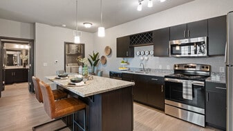 The Bradbury in Grand Prairie, TX - Building Photo