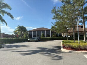 1401 SW 135th Terrace in Pembroke Pines, FL - Building Photo - Building Photo