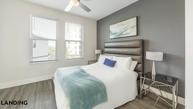 4950 W Prescott St, Unit 5210 in Tampa, FL - Foto de edificio - Building Photo