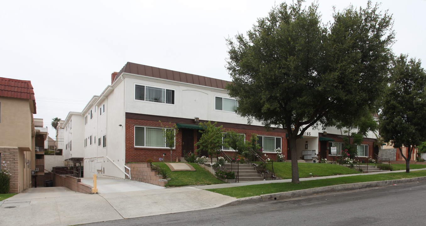 Thompson Apartments in Glendale, CA - Building Photo