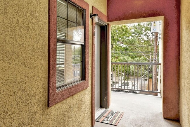 property at 420 N Pleasant Valley Rd