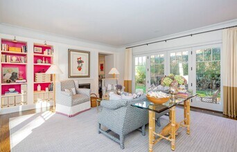 2654 Montauk Hwy in East Hampton, NY - Building Photo - Building Photo