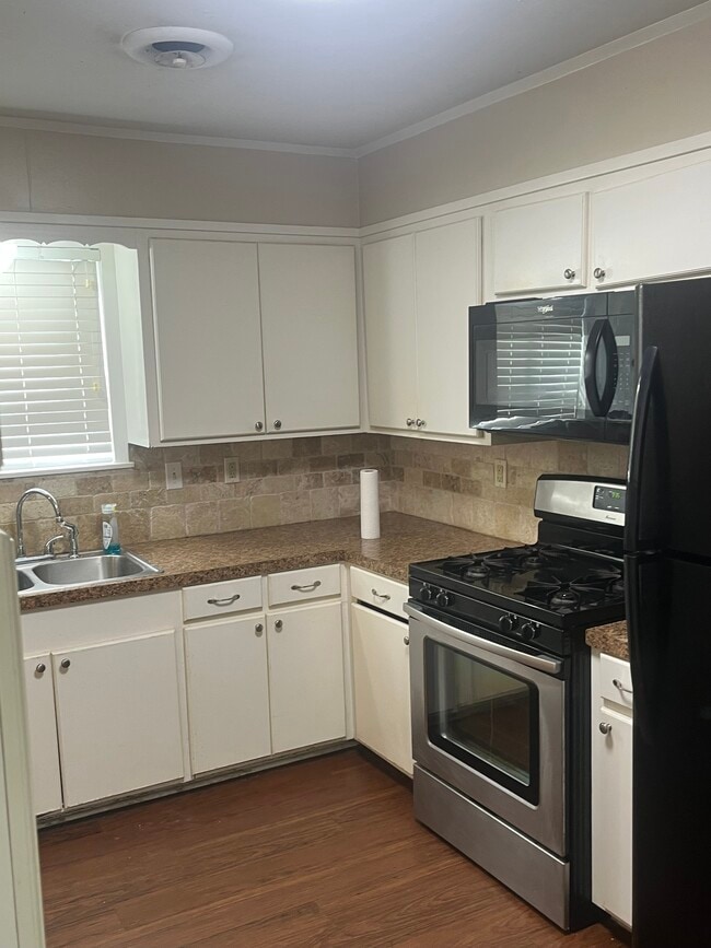 2100 Vail Dr in Port Lavaca, TX - Building Photo - Building Photo
