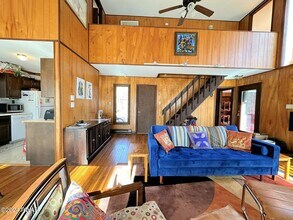 402 Canoe Brook Dr in Hawley, PA - Building Photo - Building Photo