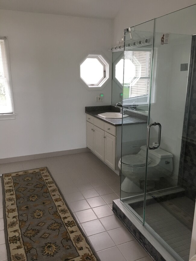 3739 Thomas Point Rd, Unit waterfront furnished
