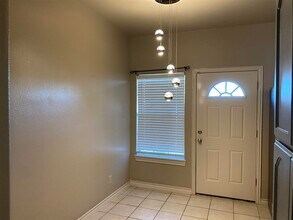 9903 Crystal Ct in Laredo, TX - Building Photo - Building Photo