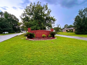 9325 Seven Hills Curve S in Mobile, AL - Building Photo - Building Photo