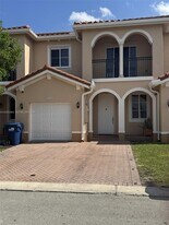 16554 SW 71st Terrace in Miami, FL - Building Photo