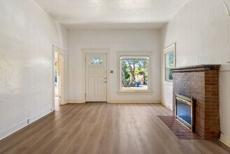 1367 Higuera St in San Luis Obispo, CA - Building Photo - Building Photo