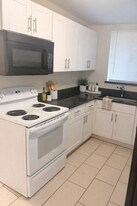 1435 Otis St in Lakewood, CO - Building Photo