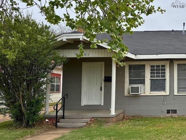 1661 1/2 Collins Ave in Wichita Falls, TX - Building Photo - Building Photo