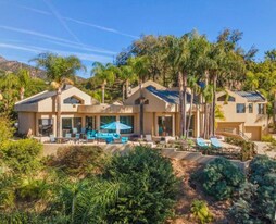 2891 Hidden Valley Ln in Santa Barbara, CA - Building Photo