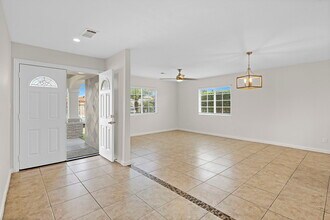 1749 Dahlia Ave in San Diego, CA - Building Photo - Building Photo