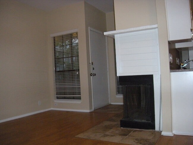 303 W 35th St in Austin, TX - Building Photo - Building Photo