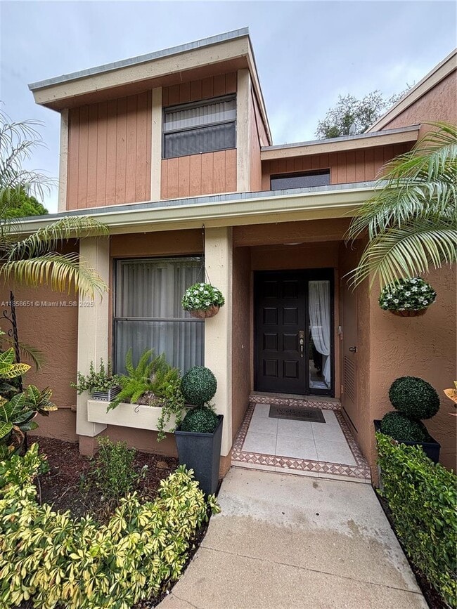 2201 NW 45th Ave in Coconut Creek, FL - Building Photo - Building Photo