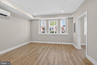5230 Walnut St in Philadelphia, PA - Building Photo - Building Photo