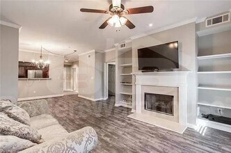 3275 Lenox Rd NE, Unit 104 in Atlanta, GA - Building Photo - Building Photo