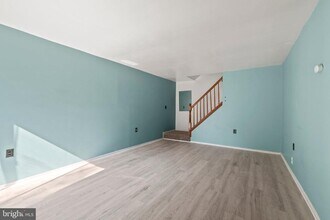 1004 Timber Creek Rd in Lindenwold, NJ - Building Photo - Building Photo