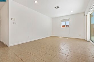 25 Bates Blvd in Orinda, CA - Building Photo - Building Photo